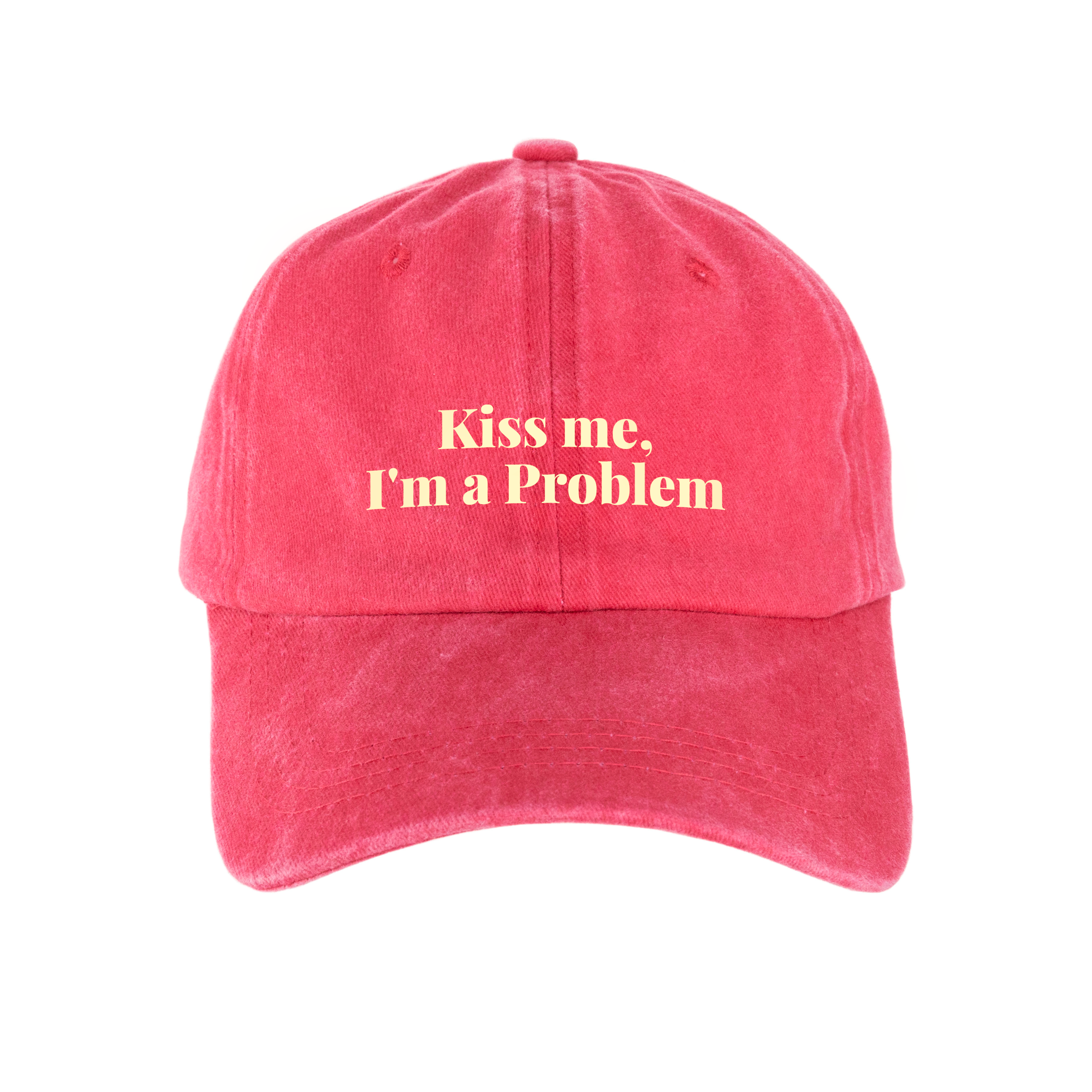 Кепка шестиклинка хлопок Vintage потертая красная Kiss me - фото 1 - Кепки, панамы
