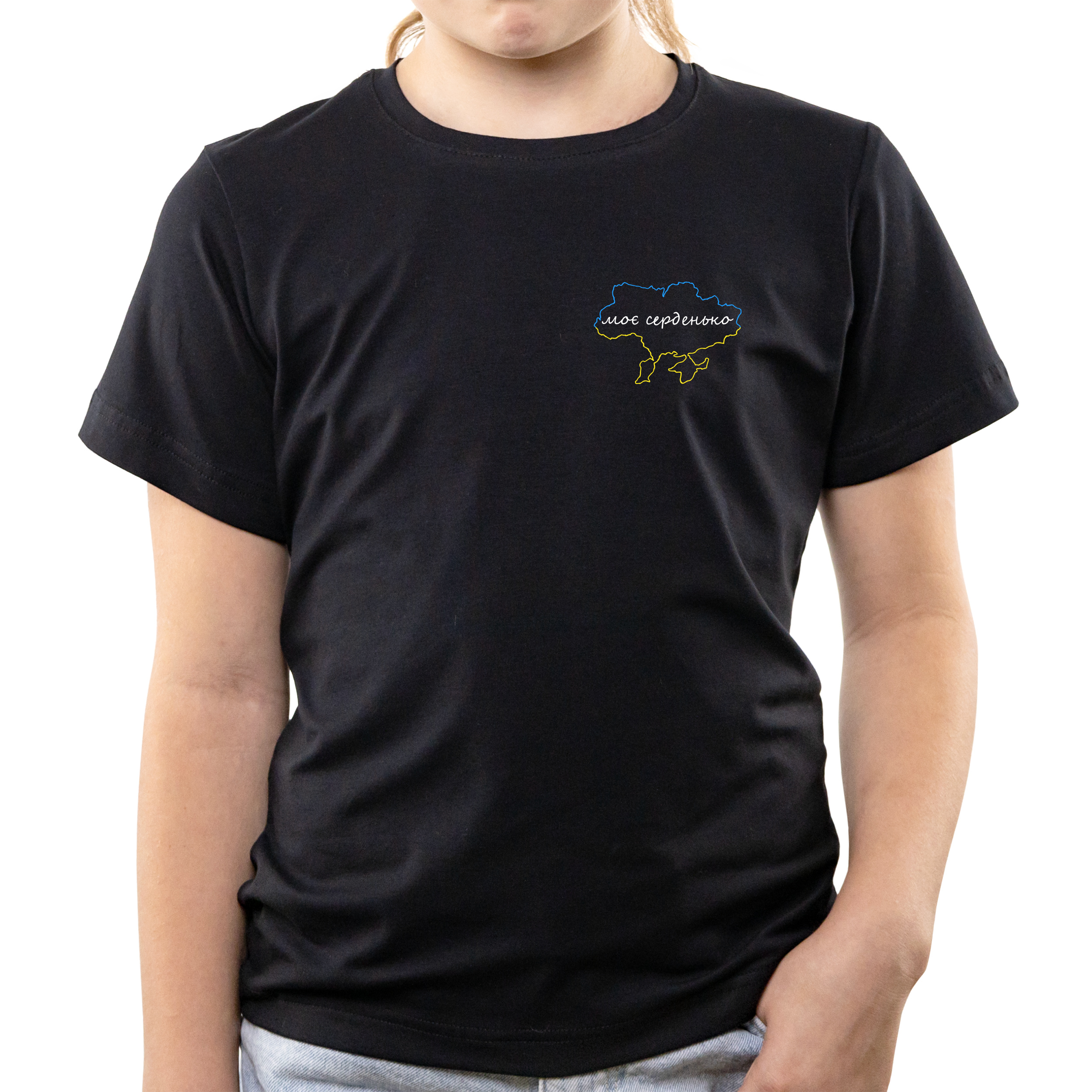 Футболка детская чёрная хлопок/эластан Моє серденько 134 - фото 1 - Футболки