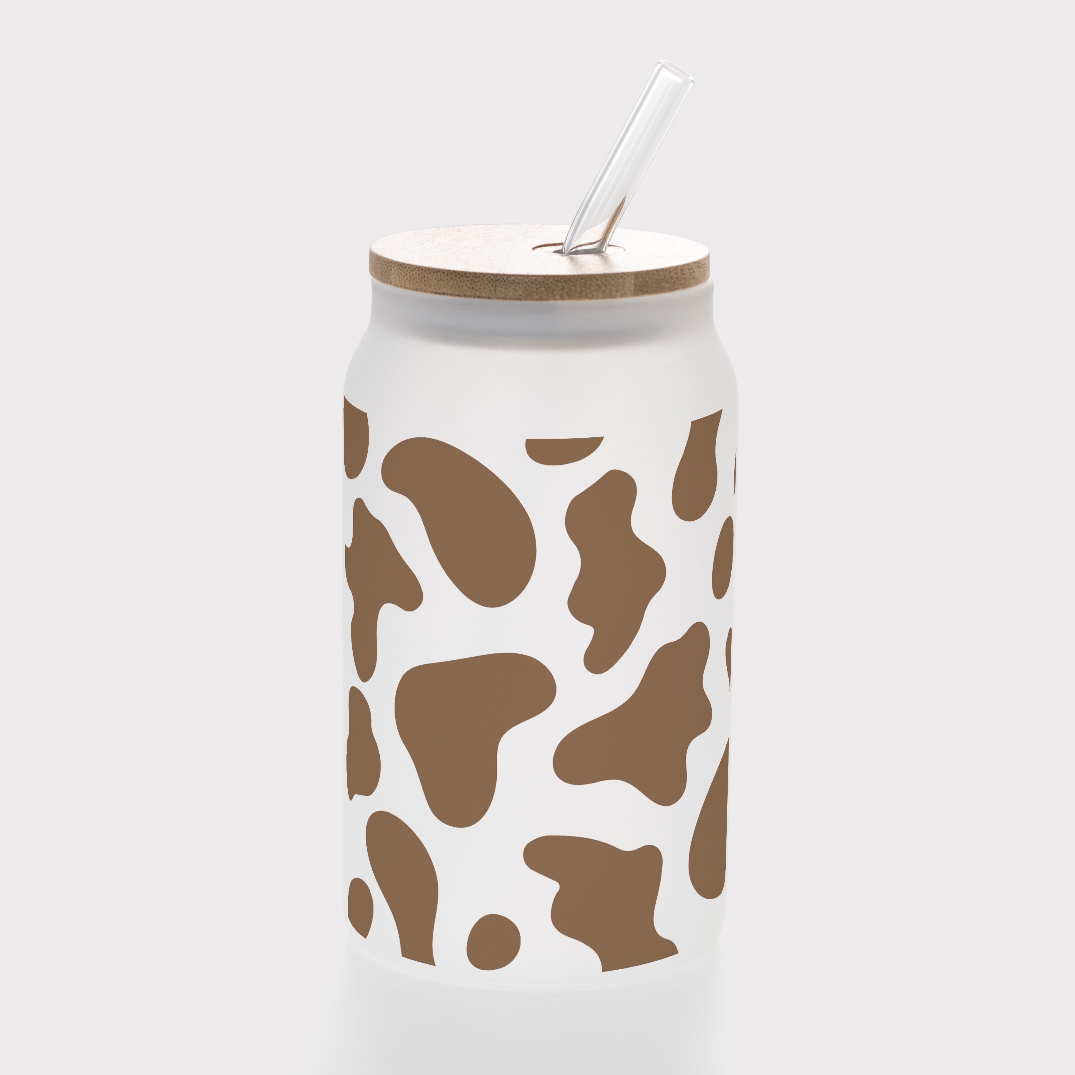 Банка со стеклянной трубочкой и деревянной крышкой стеклянная матовая (450 мл) Пятна в моде - фото 1 - Термокружки, термосы, фляги