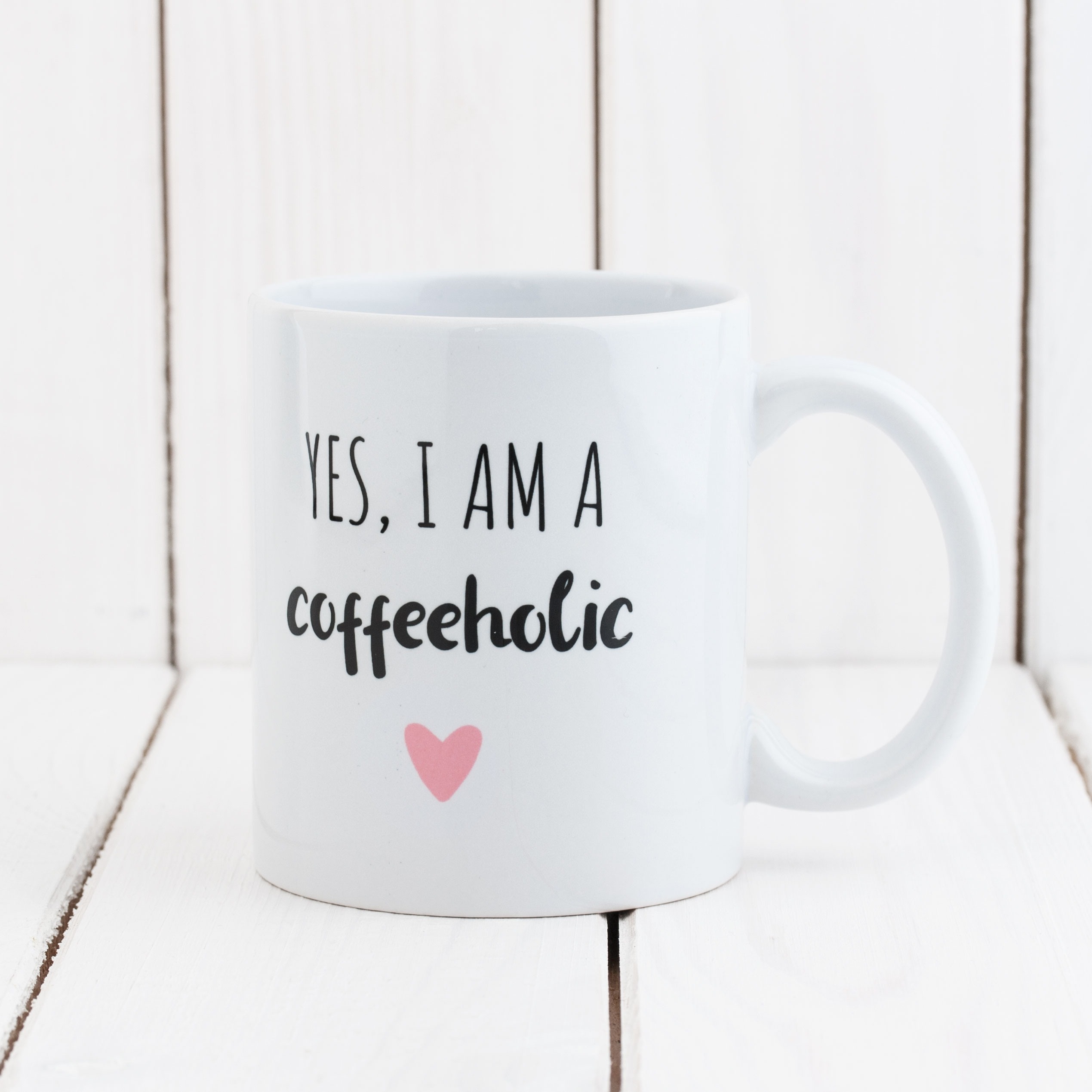 Кружка белая (330 мл) Coffeeholic - фото 1 - Кружки